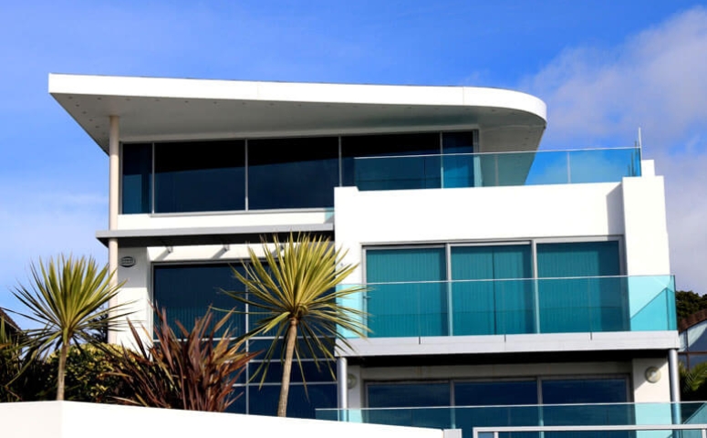 Ultra Modern Penthouse with Stunning City Views